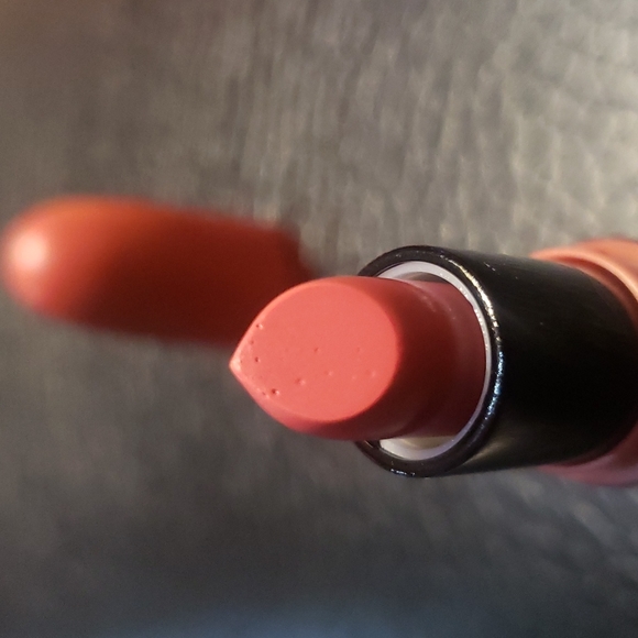 MAC 💄 👄 LIPSTICK C99 - Picture 3 of 8